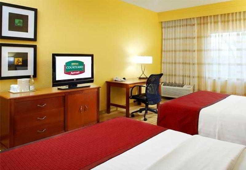 Courtyard By Marriott West Palm Beach Airport Exterior foto